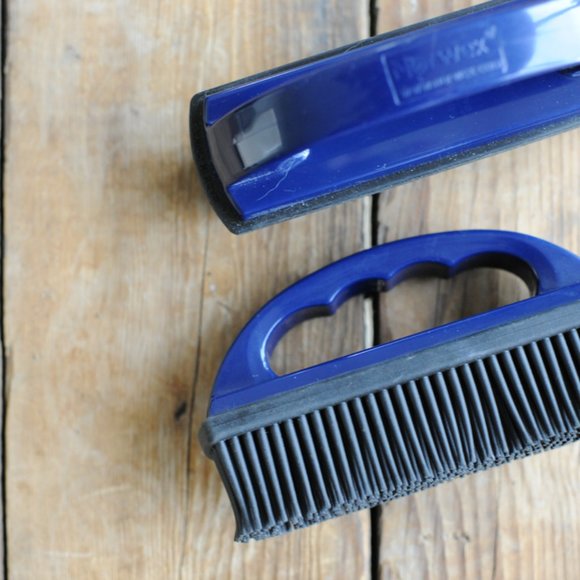 Norwex Rubber Cleaning Brushes - Picture 3 of 4